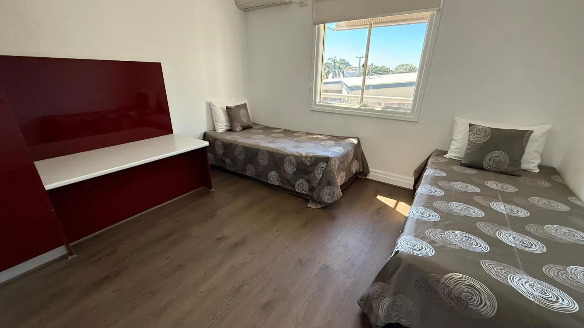 Hampton Court Apartments Brisbane 4*,  Australia