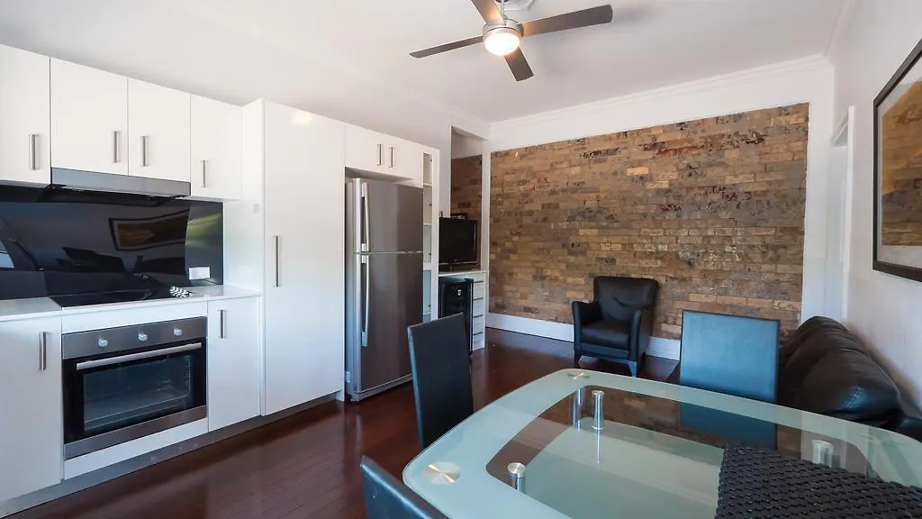 **** Aparthotel Hampton Court Apartments Brisbane Australia