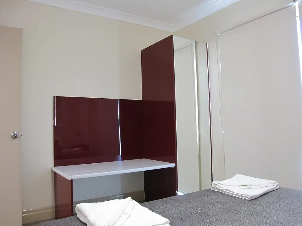 Aparthotel Hampton Court Apartments Brisbane