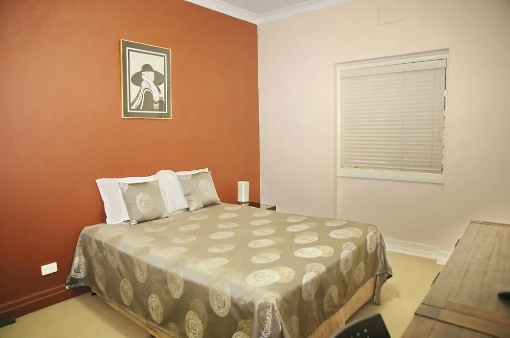 Hampton Court Apartments Brisbane 4*,  Australie