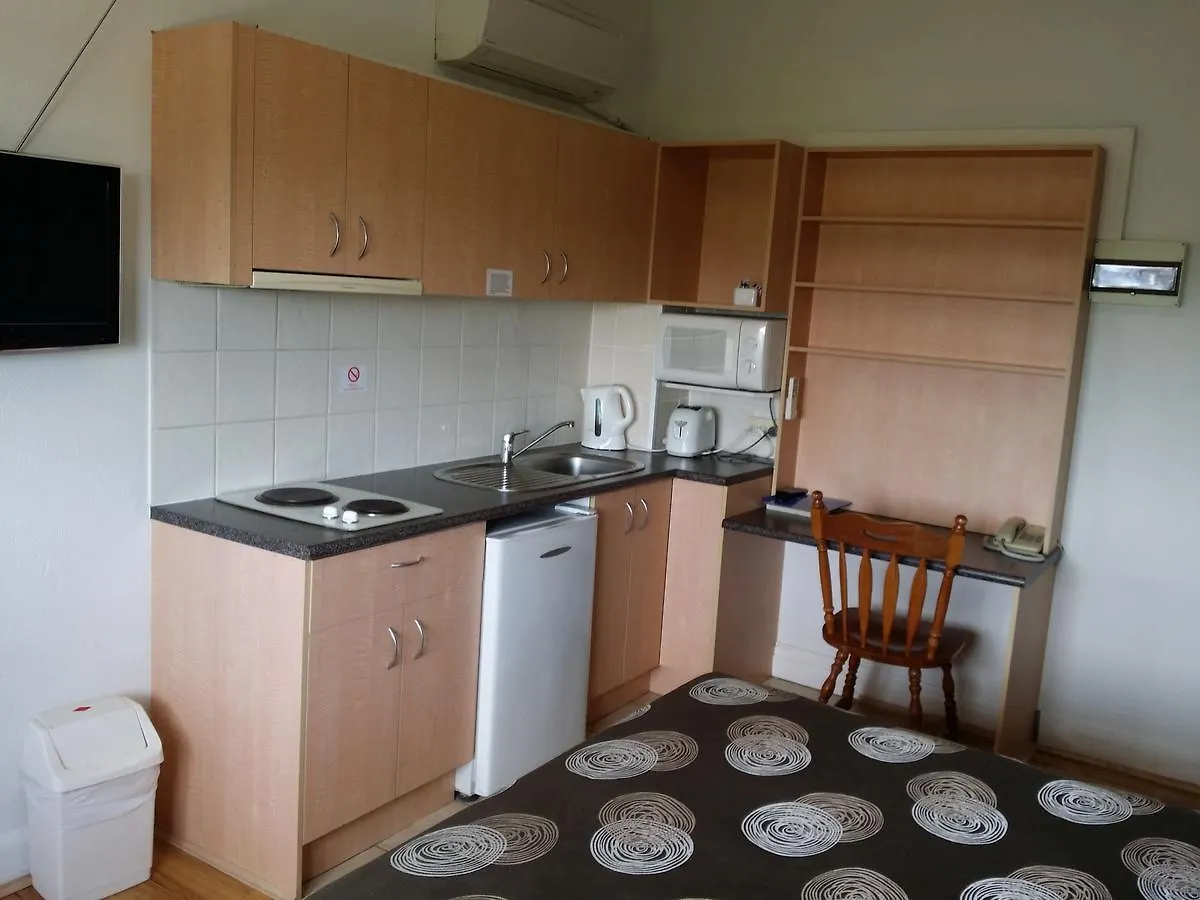 Hampton Court Apartments Brisbane Australia