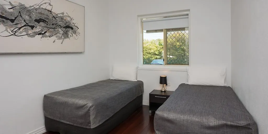 Hampton Court Apartments Brisbane
